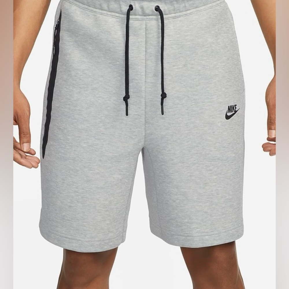 Nike Tech Fleece grey shorts